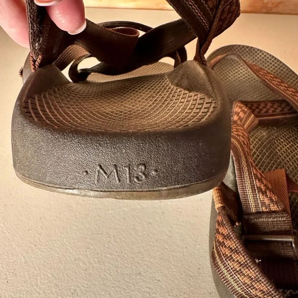 Chaco's - Picture 4 of 5